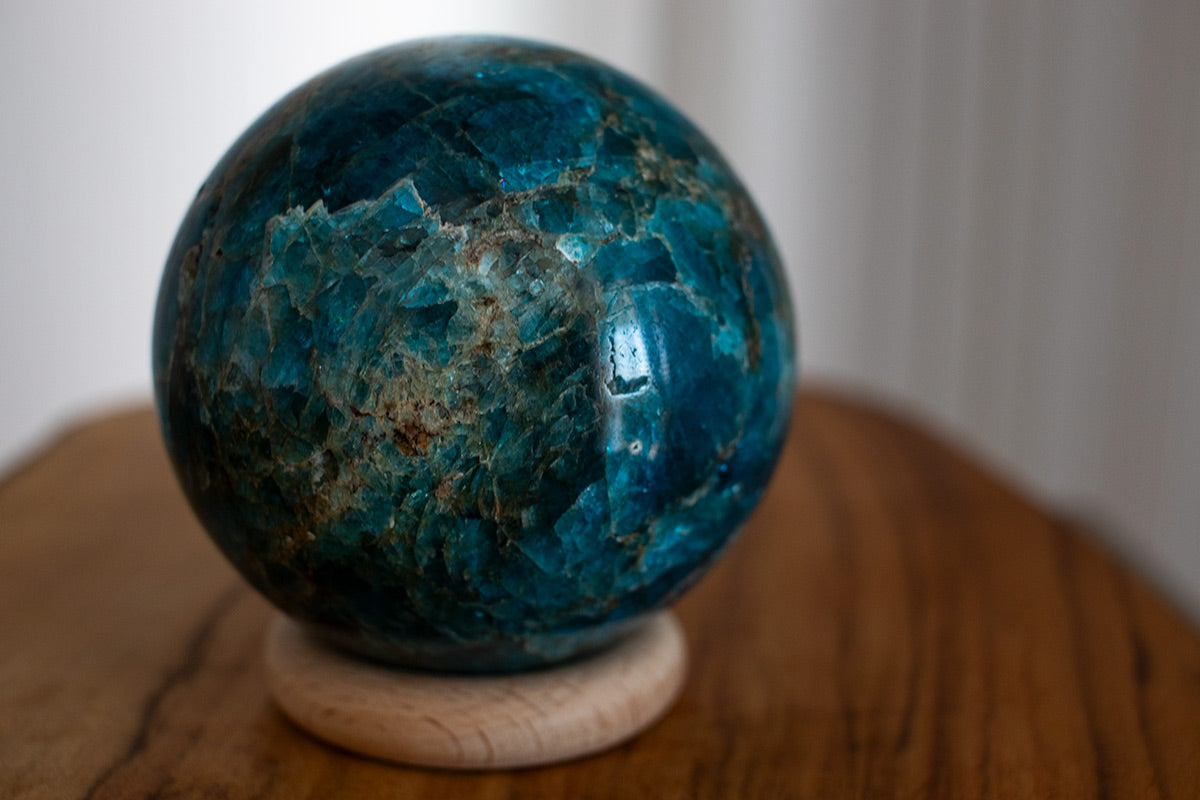 blue-apitite-crystal-sphere